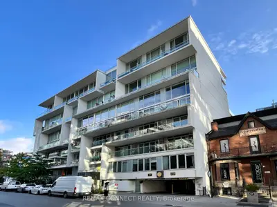 Condo Apartment in Toronto