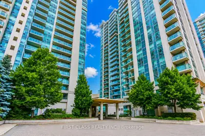 Condo Apartment in Toronto