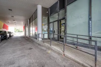 302 Spadina Avenue 103, Toronto, On M5t 2e7