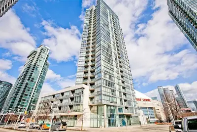 Condo Apartment in Toronto