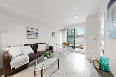 31 Tippett Road 333, Toronto, On M3h 0c8