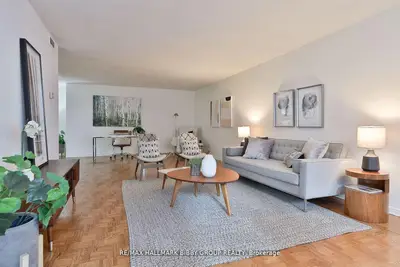 360 Bloor Street E 1007, Toronto, On M4w 3m3