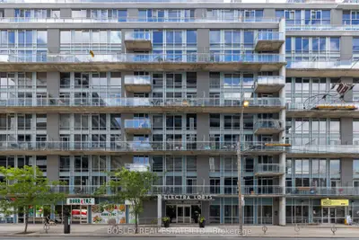 Condo Apartment in Toronto