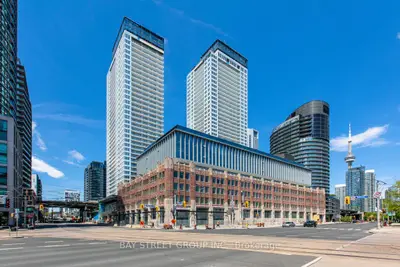 Condo Apartment in Toronto