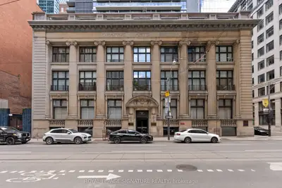 73 Richmond Street W 303, Toronto, On M5h 4e8
