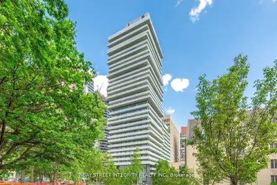 Condo Apartment in Toronto