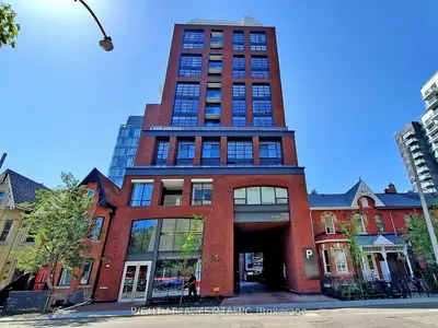 Condo Apartment in Toronto
