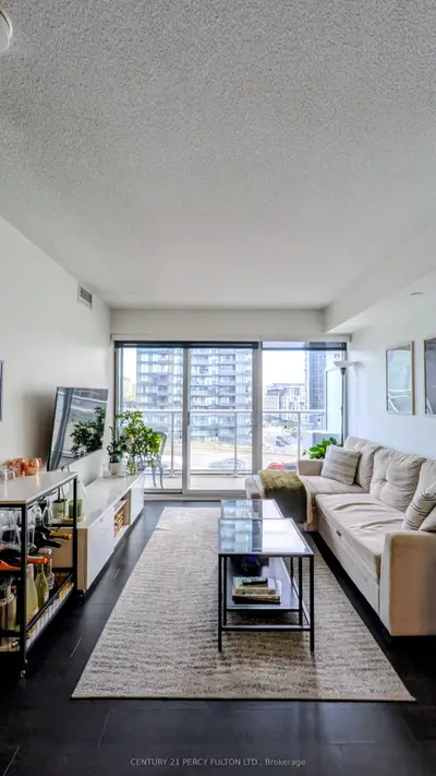 Condo Apartment in Toronto