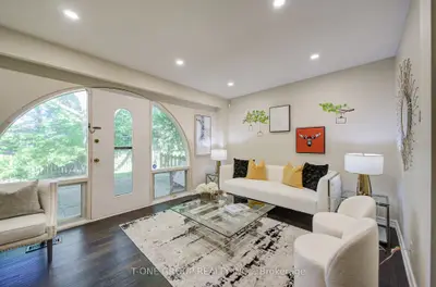 Condo Townhouse in Toronto