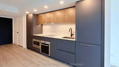 609 Sherbourne Street 1211, Toronto, On M4x 0a4