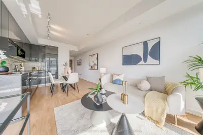 Condo Apartment in Toronto