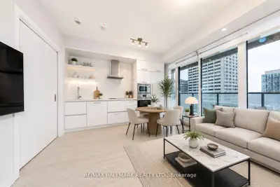 Condo Apartment in Toronto