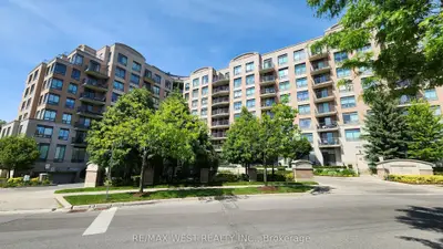 Condo Apartment in Toronto