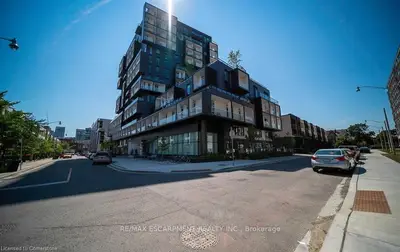 Condo Apartment in Toronto