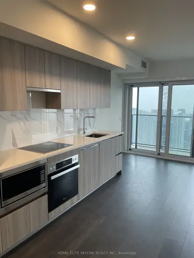 Condo Apartment in Toronto