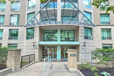 Condo Apartment in Toronto
