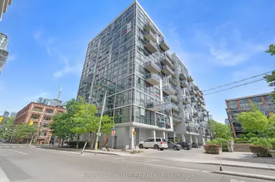 Condo Apartment in Toronto