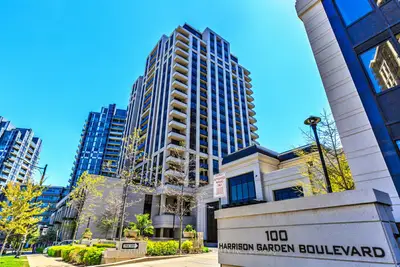 Condo Apartment in Toronto