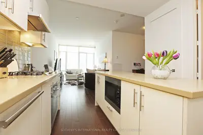 Condo Apartment in Toronto