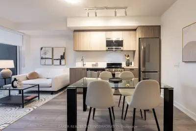 223 Redpath Avenue 807, Toronto, On M4p 0e8