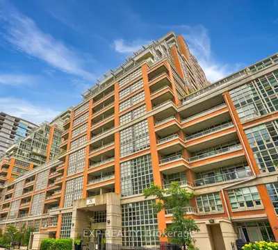 Condo Apartment in Toronto