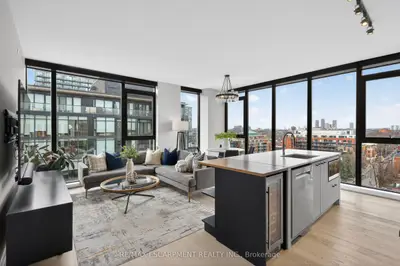 Condo Apartment in Toronto