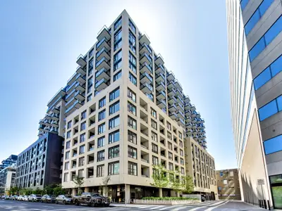 Condo Apartment in Toronto