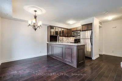Condo Townhouse in Toronto