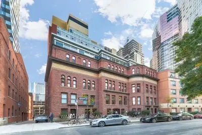 Condo Apartment in Toronto