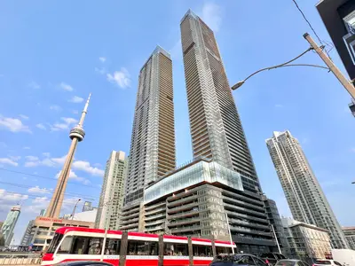 Condo Apartment in Toronto