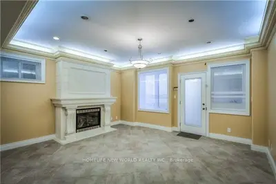 77 Steeles Avenue E Bsmt, Toronto, On M2m 3y4