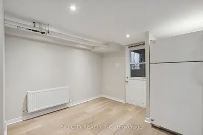 178 Douglas Avenue Lower, Toronto, On M5m 1g6