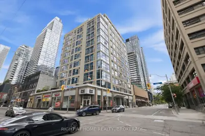 Condo Apartment in Toronto