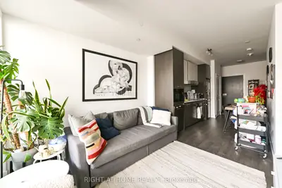 Condo Apartment in Toronto