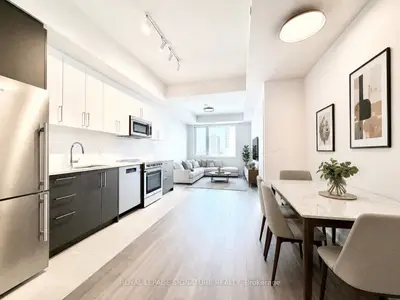 Condo Apartment in Toronto