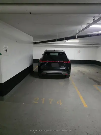 21 Iceboat Terrace Parking-174, Toronto, On M5v 4a5
