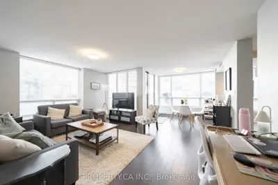 Condo Apartment in Toronto