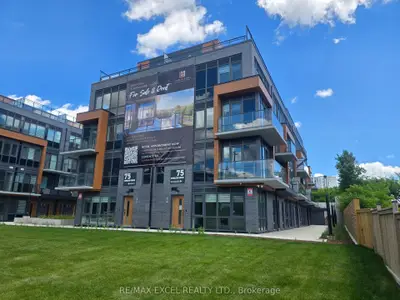 Condo Townhouse in Toronto