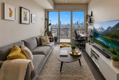 Condo Apartment in Toronto