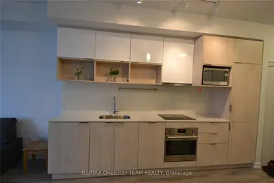 52 Forest Manor Road 707, Toronto, On M2j 1m6