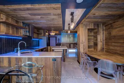 68 Yorkville Avenue 301, Toronto, On M5r 3v7