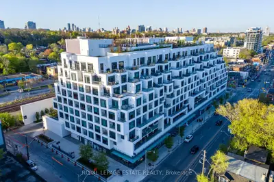 Condo Apartment in Toronto