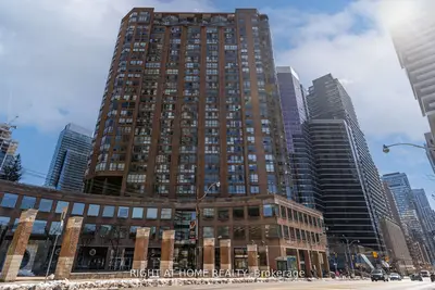 Condo Apartment in Toronto
