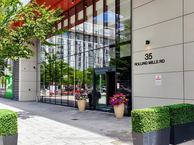 Condo Apartment in Toronto