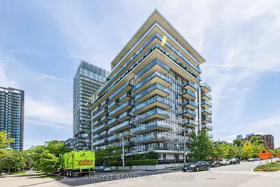 Condo Apartment in Toronto