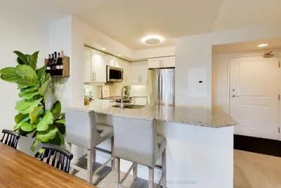 Condo Apartment in Toronto