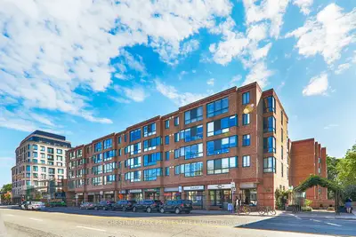 Condo Apartment in Toronto