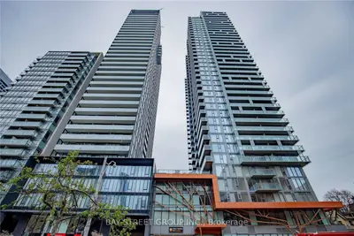 Condo Apartment in Toronto