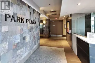 1030 Sheppard Avenue 212, Toronto, On M3h 2t6