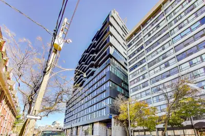 Condo Apartment in Toronto